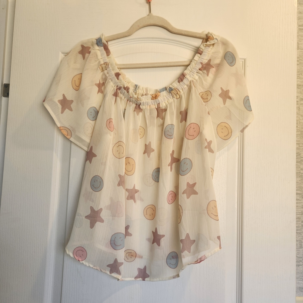 easel Cream Smiley & Star Print Off-Shoulder Blouse Size L BNWT